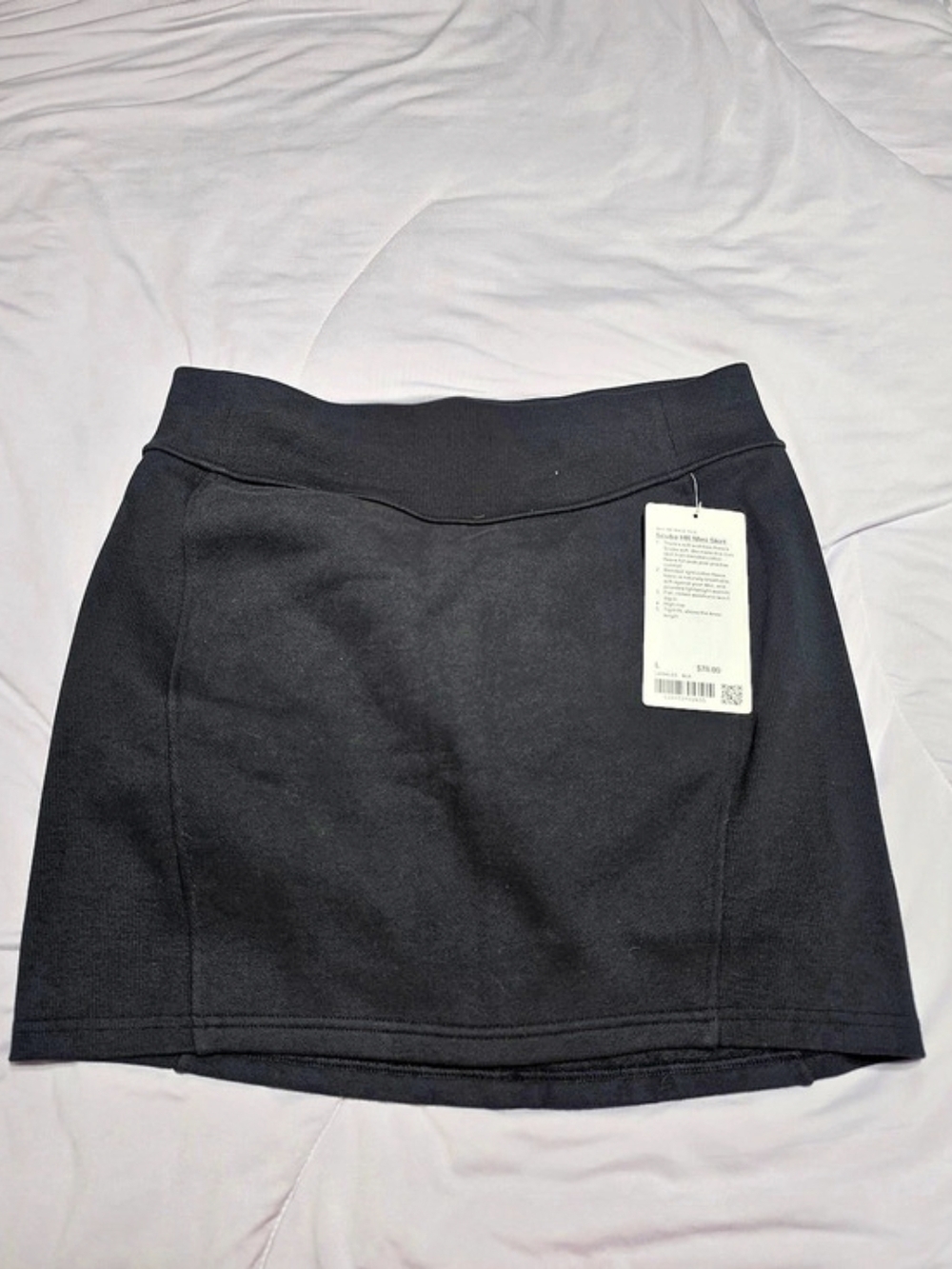 lululemon Scuba HR Mini Skirt Mini Skirt in Black Large NWT
